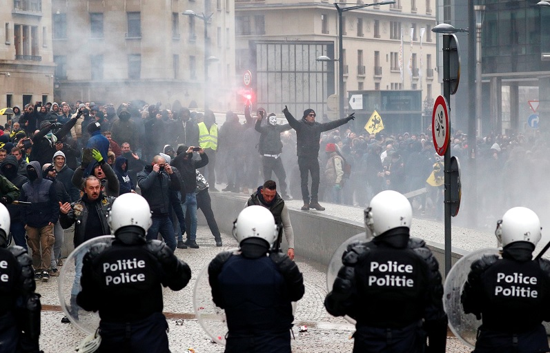 Bruselas: Protesta contra pacto migratorio deja 97 detenidos