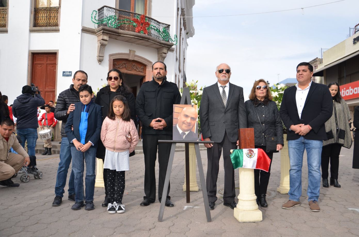 Rinden homenaje en Ameca, Jalisco, al piloto fallecido en accidente en Puebla
