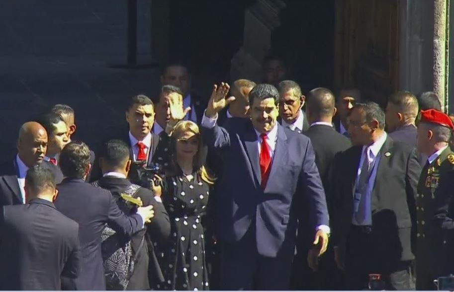 Nicolás Maduro sí llega a México y acude a Palacio Nacional