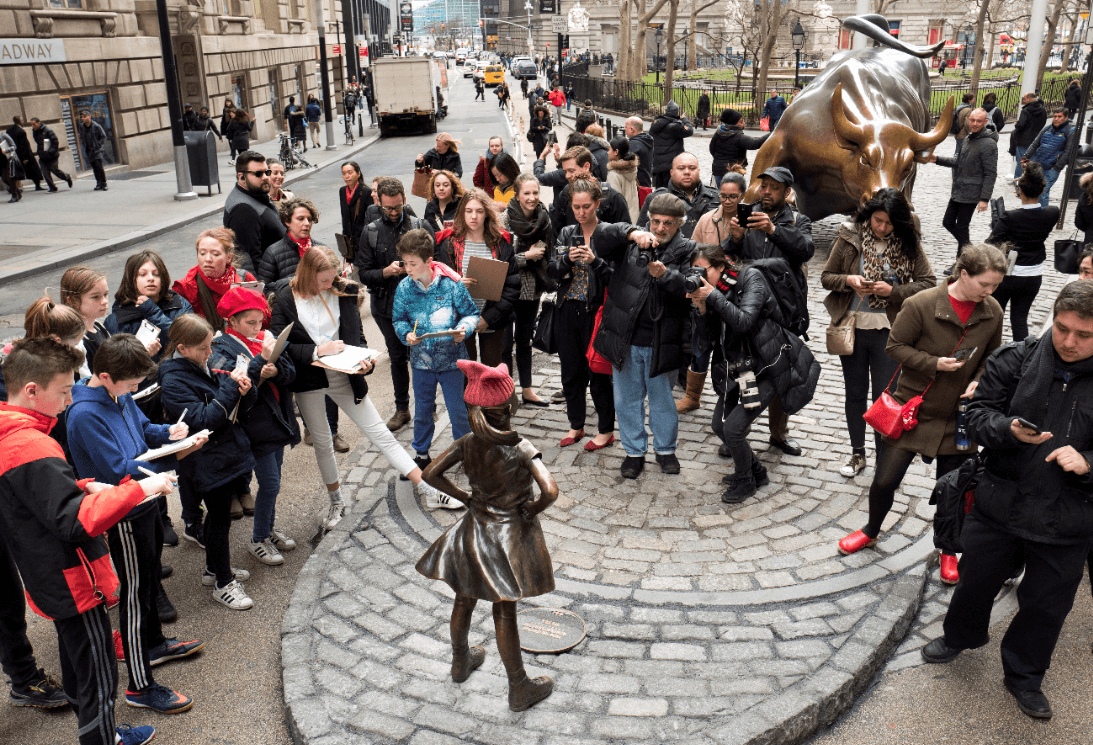 'Niña sin miedo', escultura, Nueva York. (AP) 