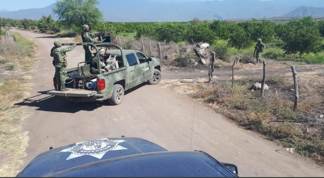 Enfrentamientos desatan bloqueos en Tierra Caliente de Michoacán