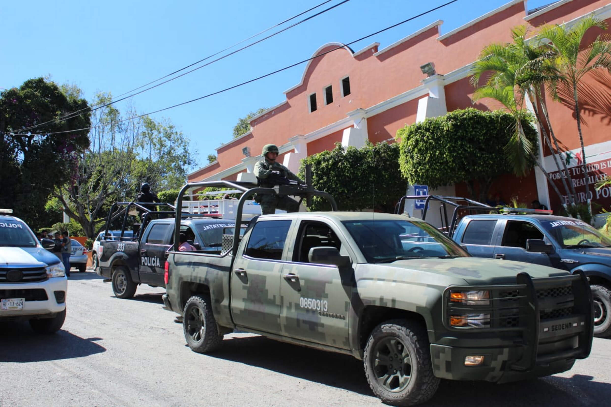Fuerzas federales vigilan ductos de Pemex en Guanajuato