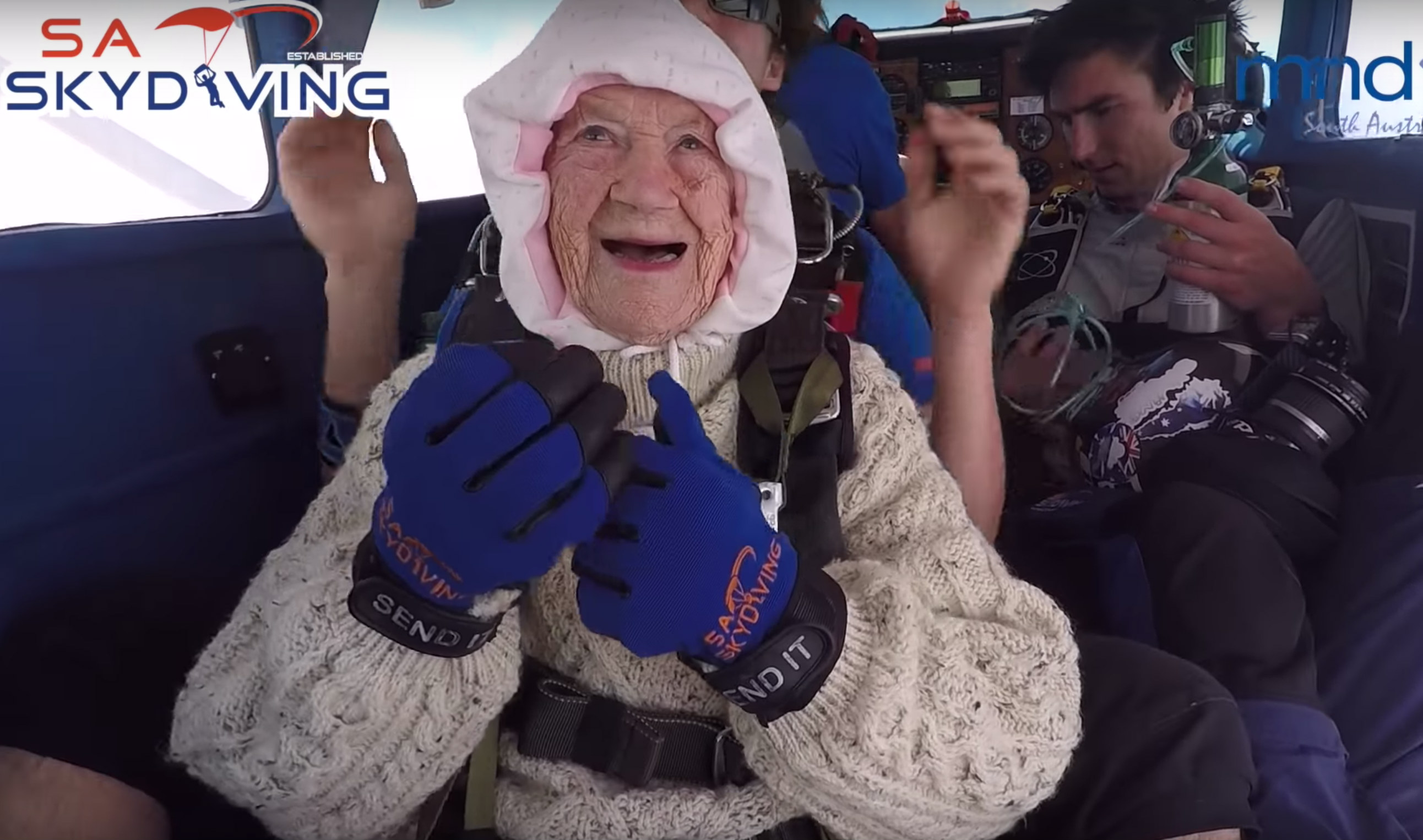paracaidista-irene-oshea-salta-102-anos-australia