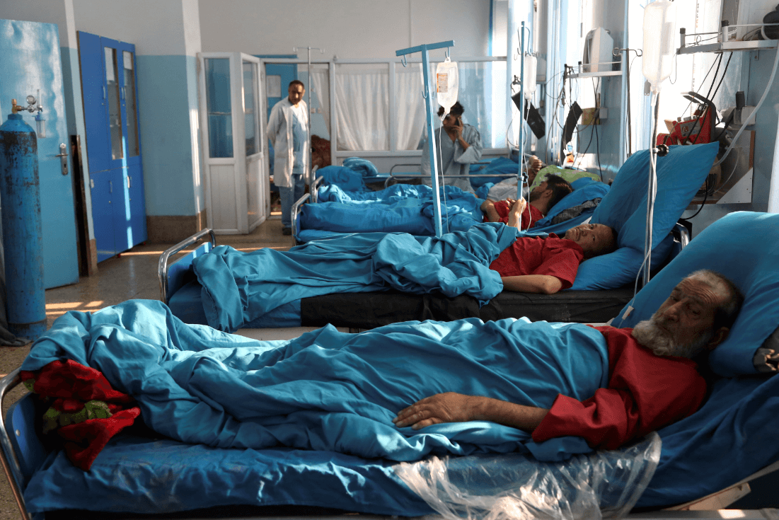 Personas lesionadas por atentado en Afganistán. Fuente: AP
