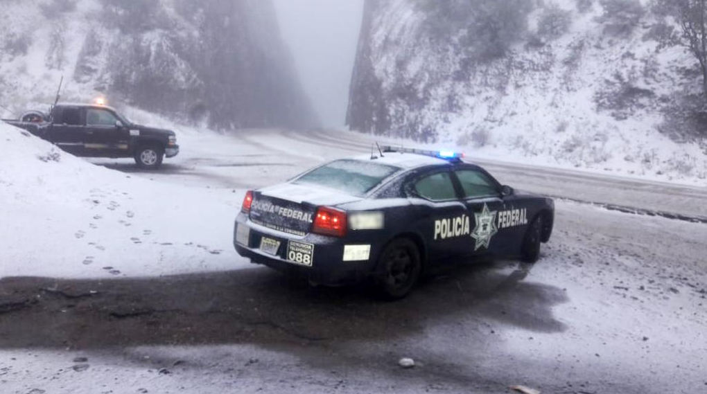 Policía Federal mantiene operativos en carreteras de Sonora ante nieve