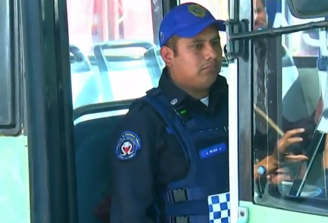 Cámaras y policías vigilarán el transporte público de Iztapalapa