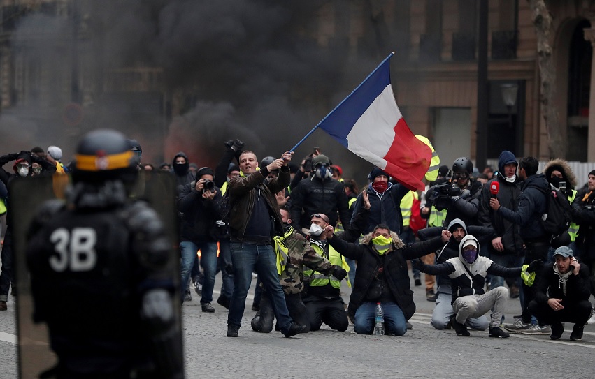 Kremlin niega implicación en las protestas de los ‘chalecos amarillos’, en Francia