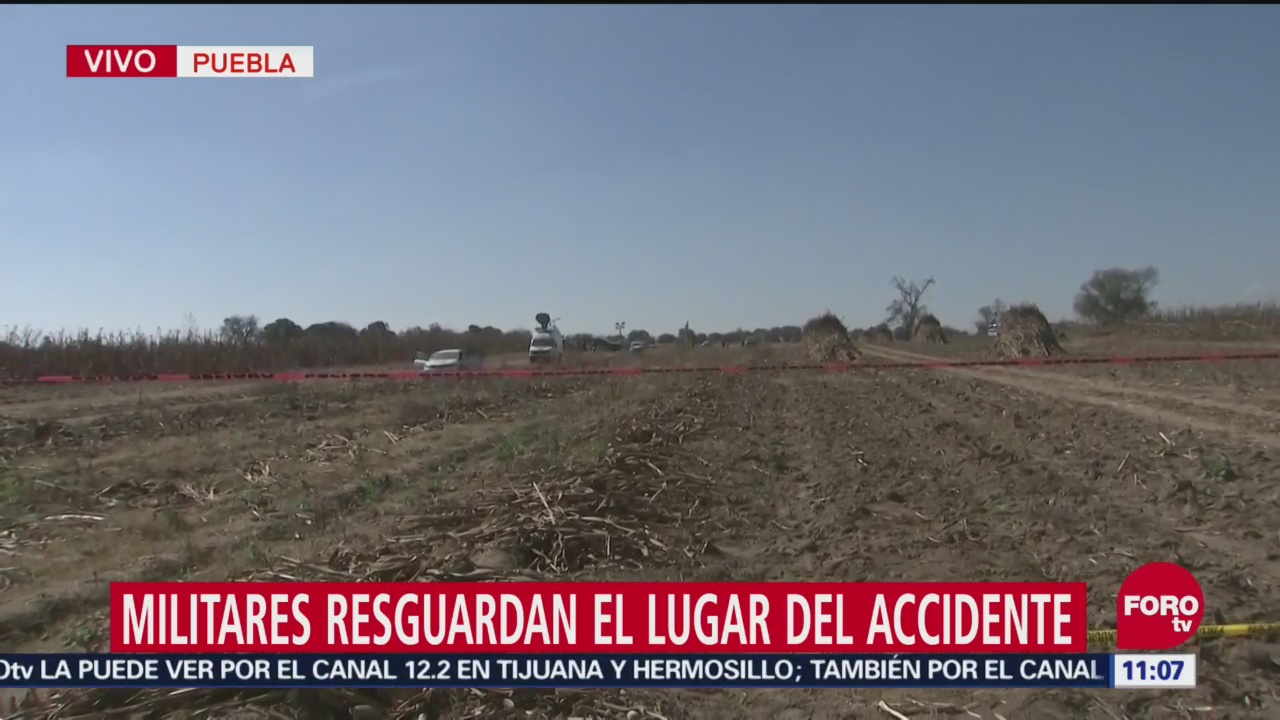 Militares resguardan el lugar del accidente en Puebla
