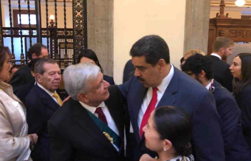 Maduro reitera a AMLO disposición para trabajar con su Gobierno