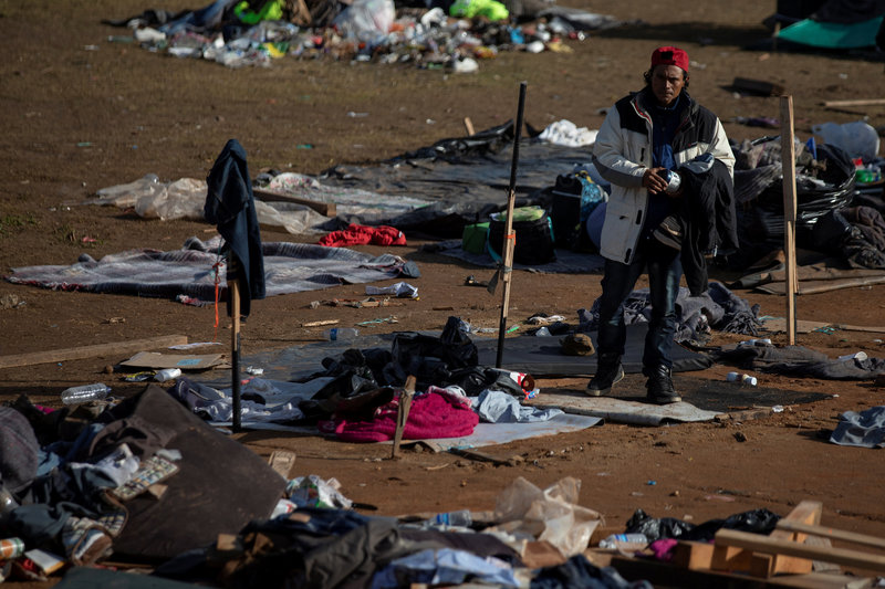 Tijuana cierra albergue para migrantes cerca de la frontera con EU