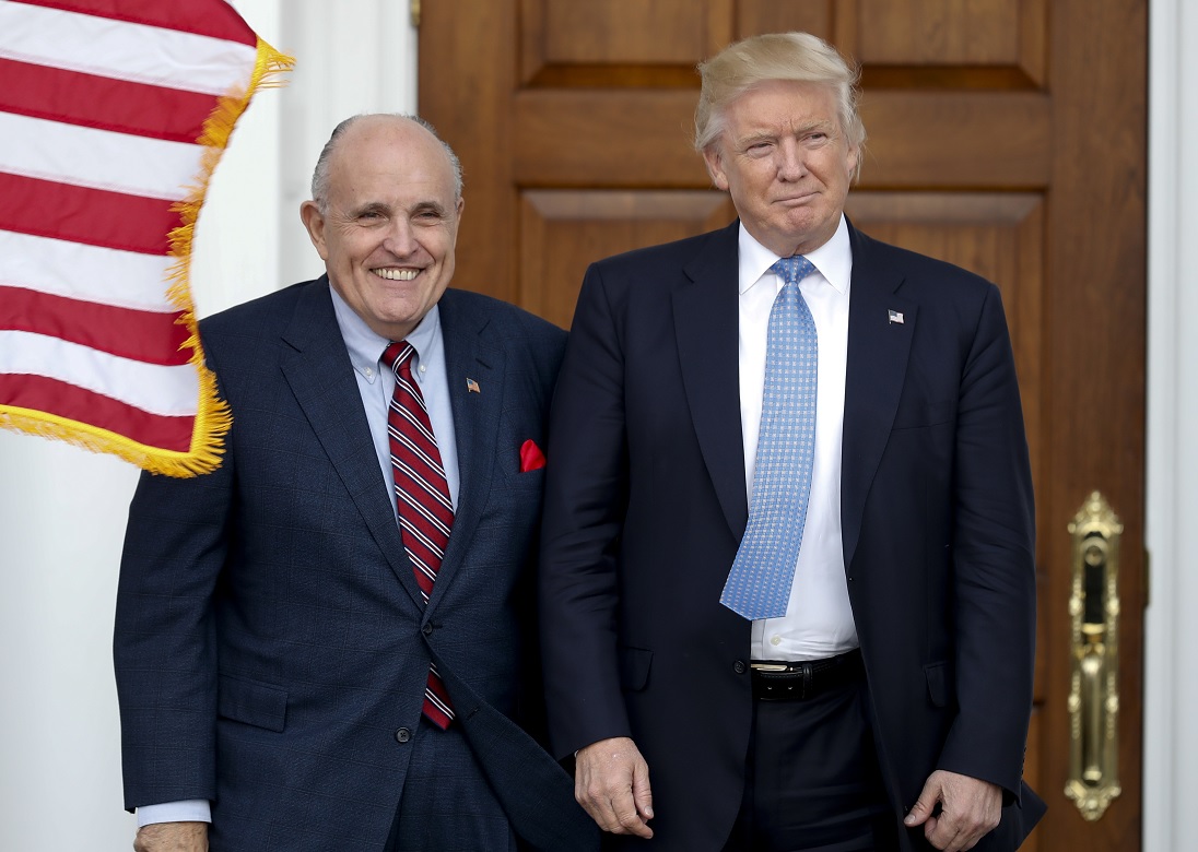 'Sobre mi cadáver' Mueller entrevistará a Trump: Giuliani