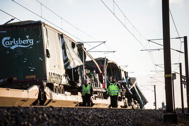 Mueren seis personas en accidente ferroviario por temporal en Dinamarca