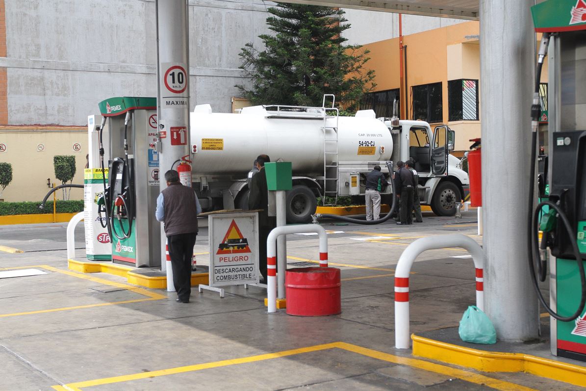 Gobierno AMLO quiere asegurar mecanismo alterno de distribución de gasolina