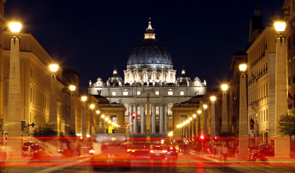 Vaticano asegura que expresidentes latinoamericanos no tienen cuenta en IOR