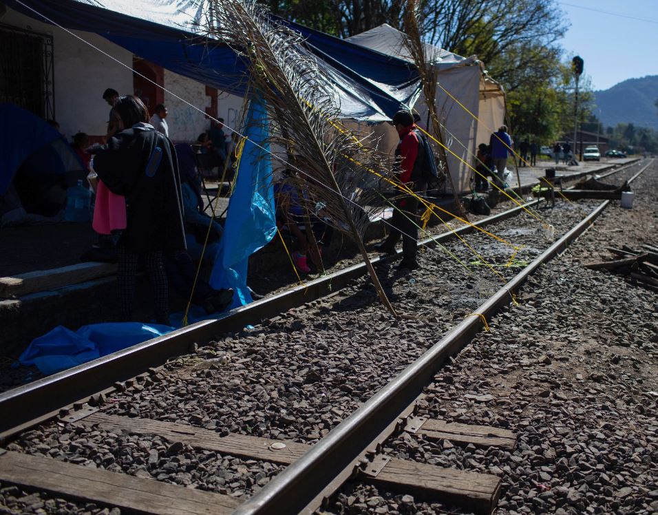 Foto: Trabajadores de la CNTE, bloquean vías del tren, el 28 de enero 2019.
