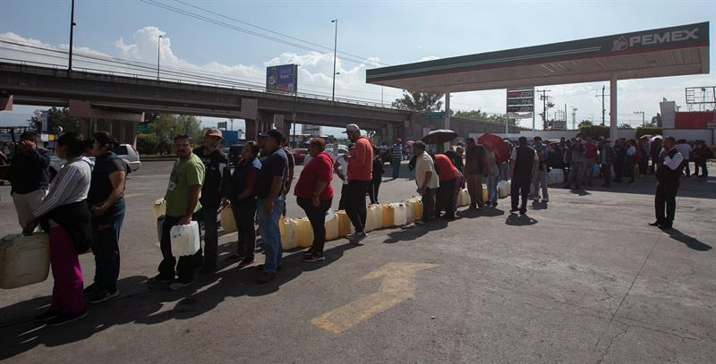 bloqueos en cdmx estado mexico y guanajuato por desabasto de gasolina