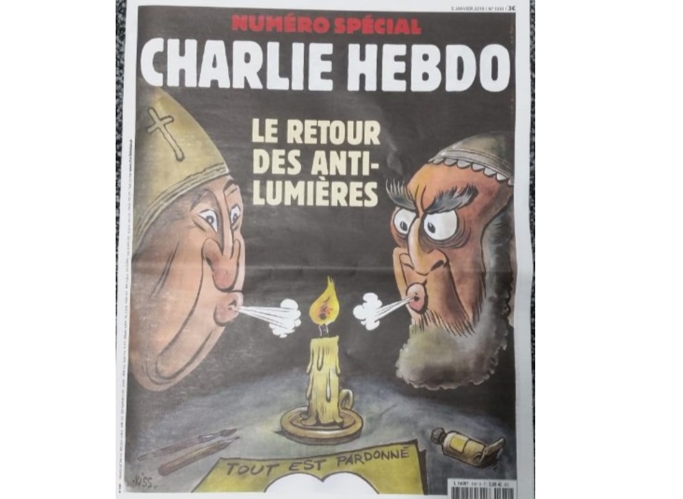 ‘Charlie Hebdo’ critica oscurantismo religioso en aniversario de atentado yihadista