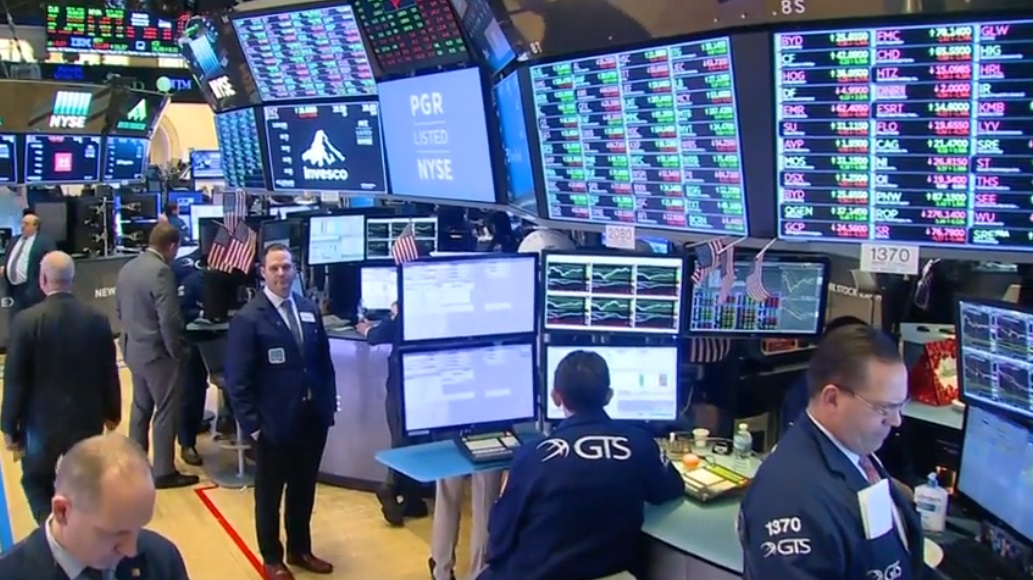 Wall Street cierra en verde y el Dow Jones sube 0.70%