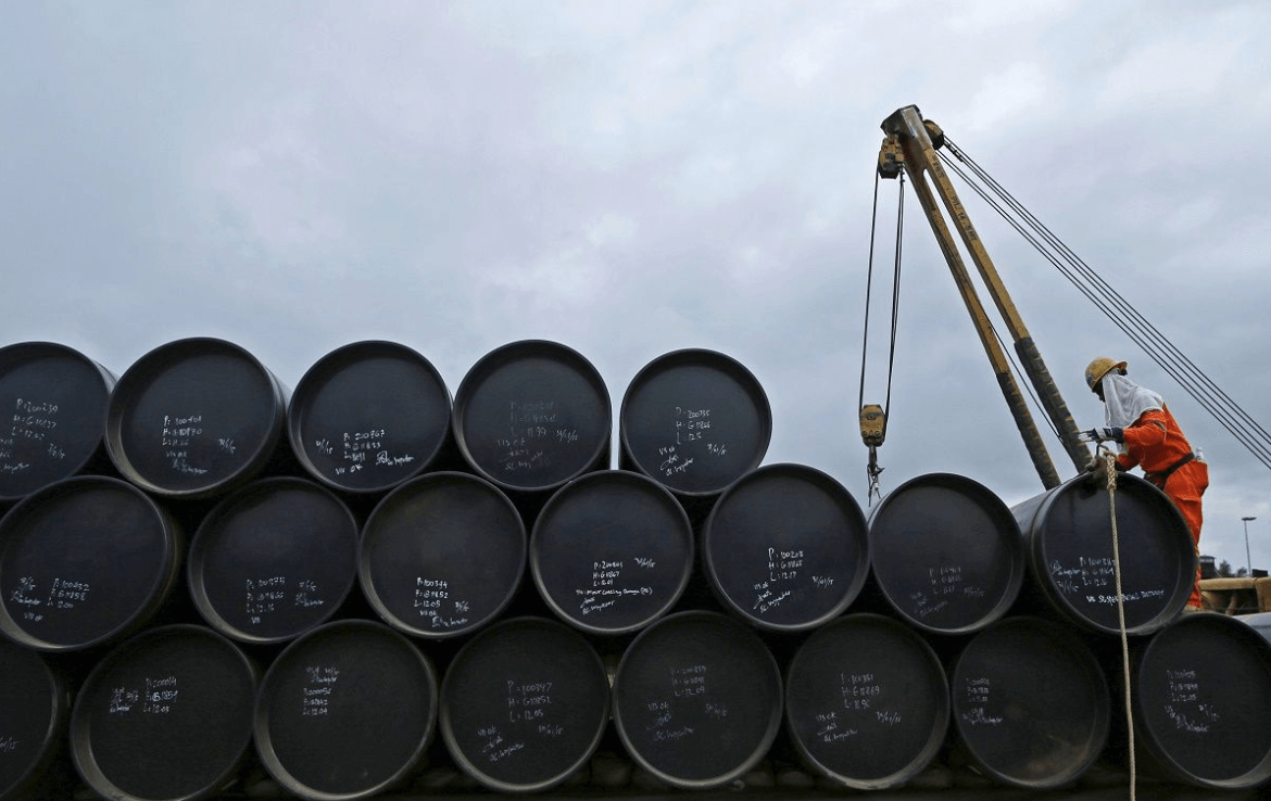 Hacienda contrata cobertura petrolera a 55 dólares el barril