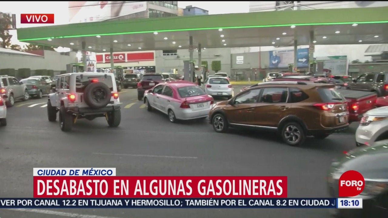 Compras de pánico en gasolineras generan congestionamientos