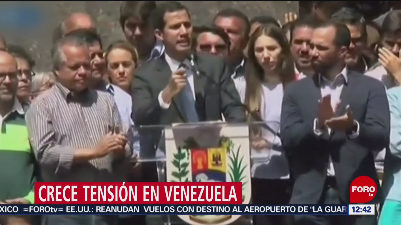 Crisis en Venezuela se mantiene con dos presidentes al frente