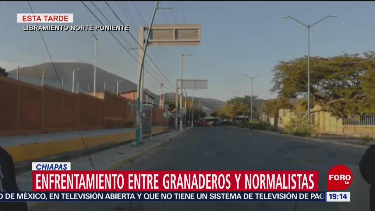 Enfrentamiento Entre Granaderos Normalistas En Chiapas