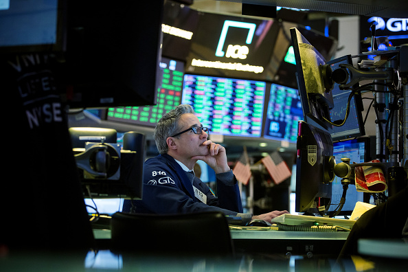 Wall Street cierra mixto y el Dow Jones retrocede 0.06 por ciento