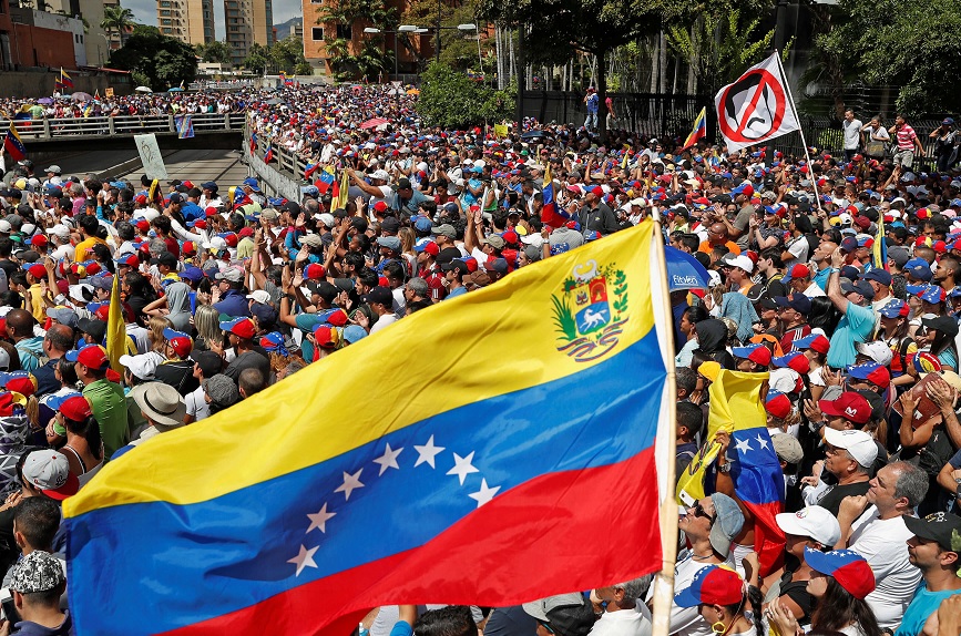 Foto: Miles de venezolanos marchan por las calles de Caracas el 23 de enero del 2019.