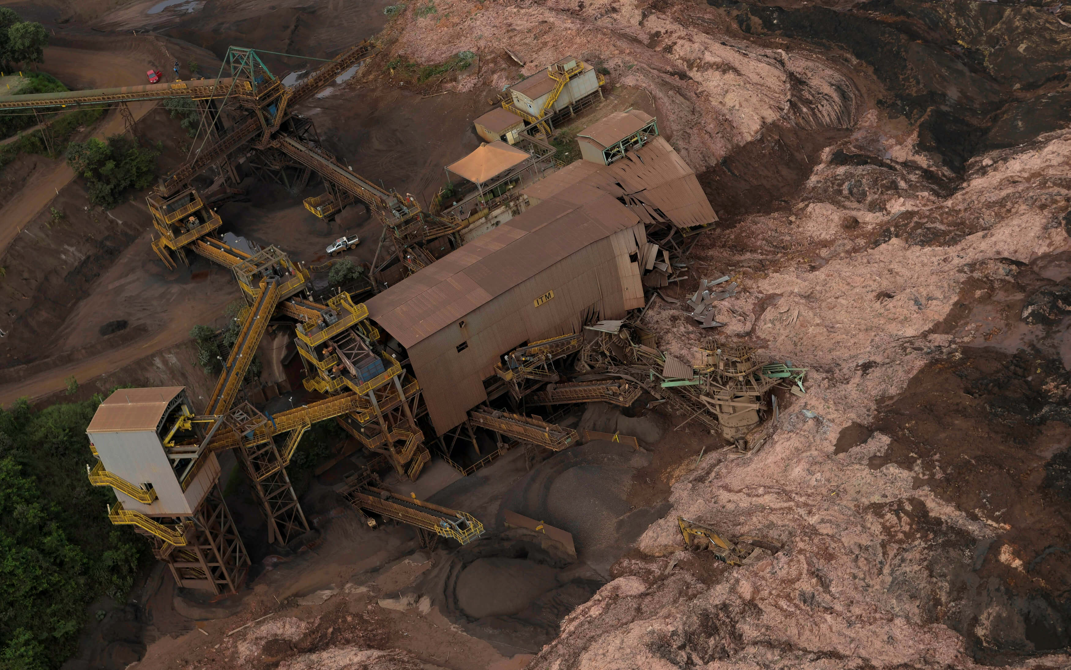 Foto: Instalaciones de la minera Vale destruidas por el deslave el 25 de enero del 2019
