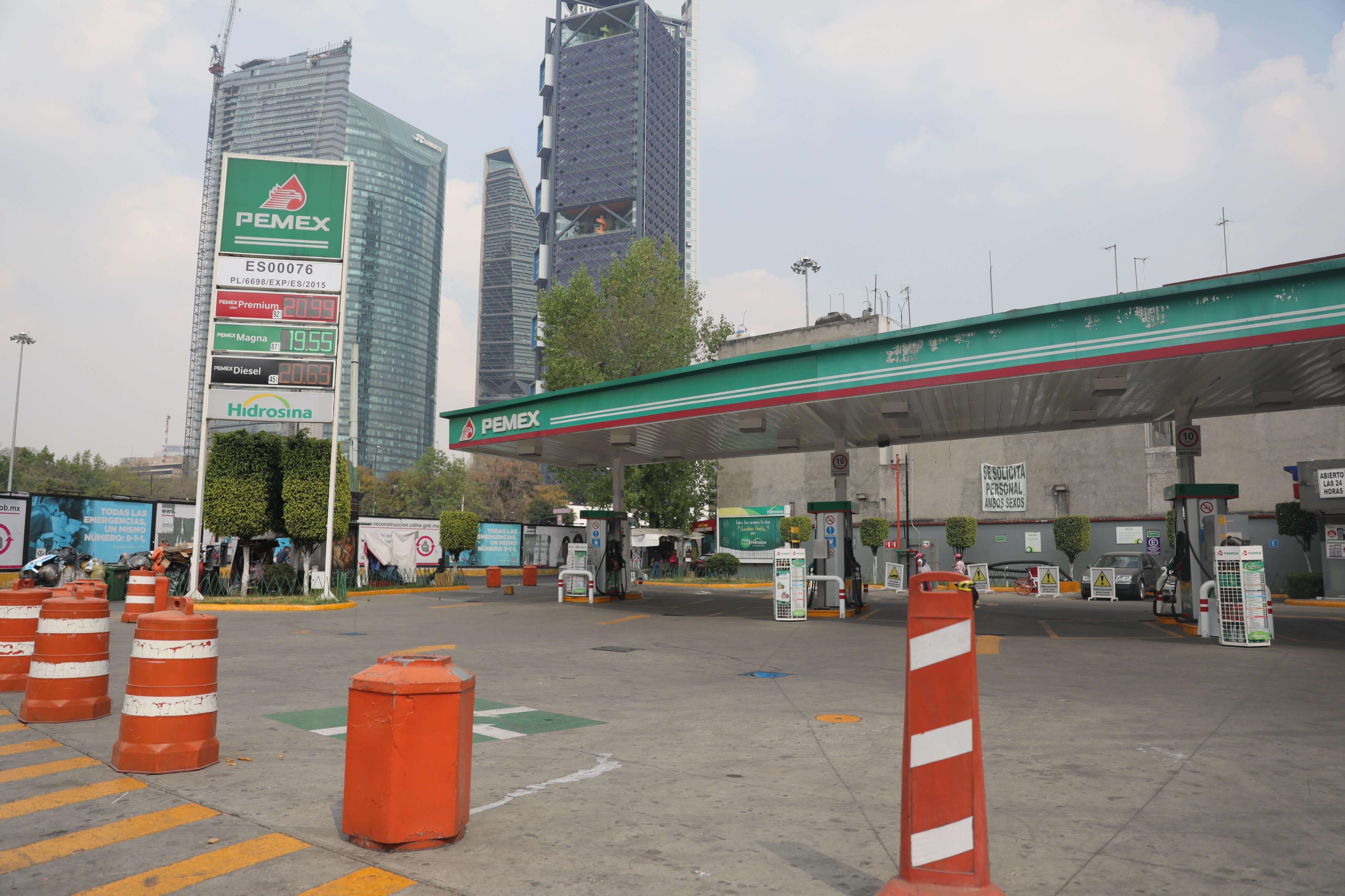 Mexicanos consideran desabasto de gasolina problema nacional