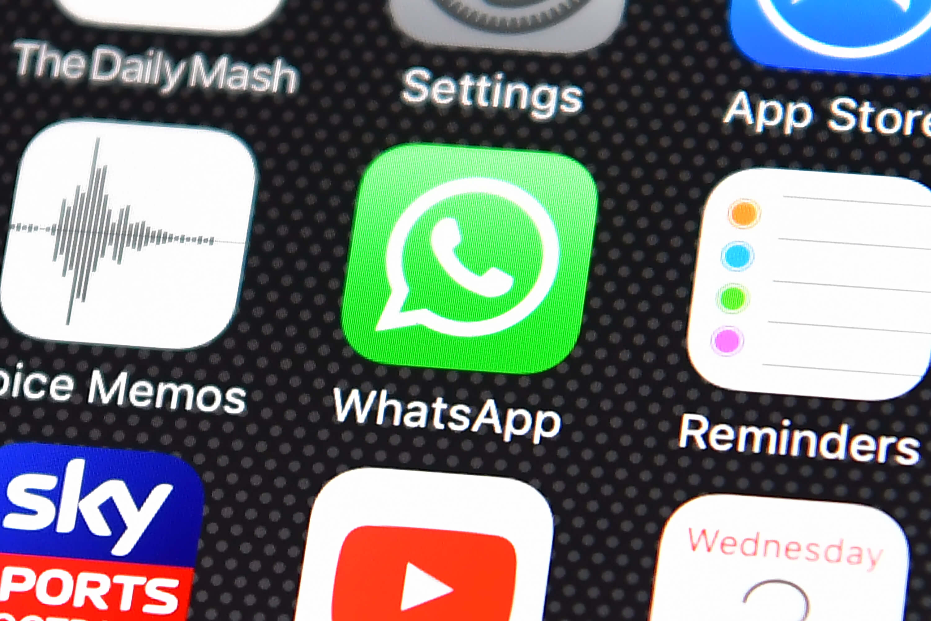 WhatsApp limita reenvío de mensajes para combatir ‘fake news’