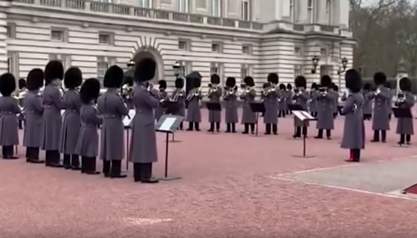 Guardia Real Palacio Buckingham Bohemian Rhapsody