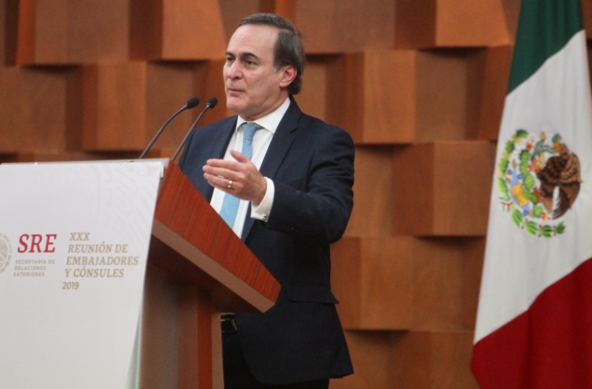 México debe dar confianza al exterior para lograr un futuro competitivo: Castañón