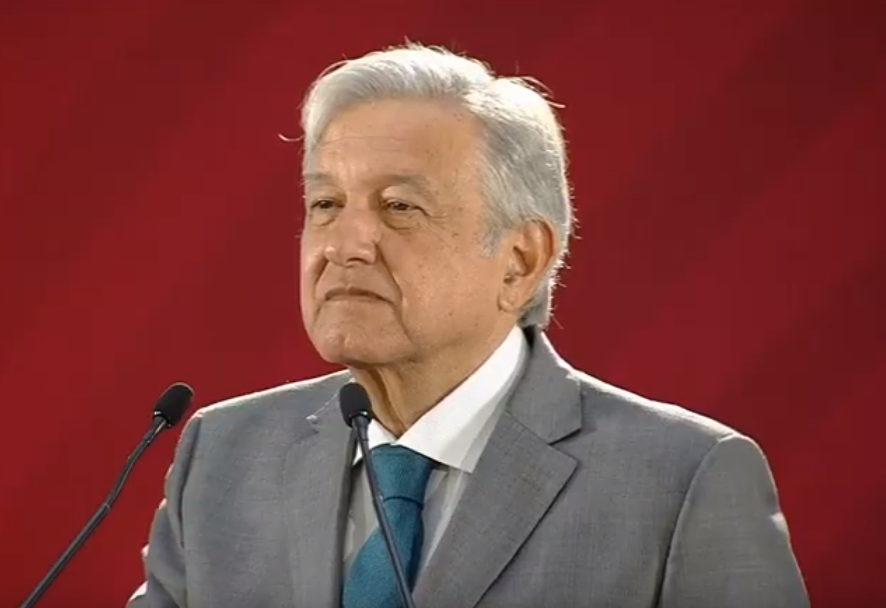 Foto: Andrés Manuel López Obrador escucha a Nino Canún, 28 enero 2019, Palacio Nacional, CDMX