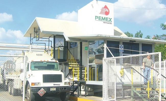 Semar implementa plan de vigilancia a instalaciones de Pemex