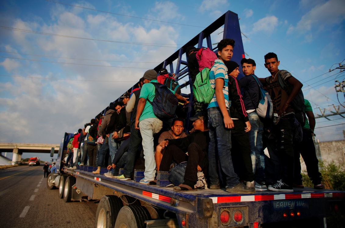 Imagen: Varias caravanas de migrantes hondureños y salvadoreños han pasado por territorio guatemalteco en tránsito hacia Estados Unidos el 26 de enero de 2019