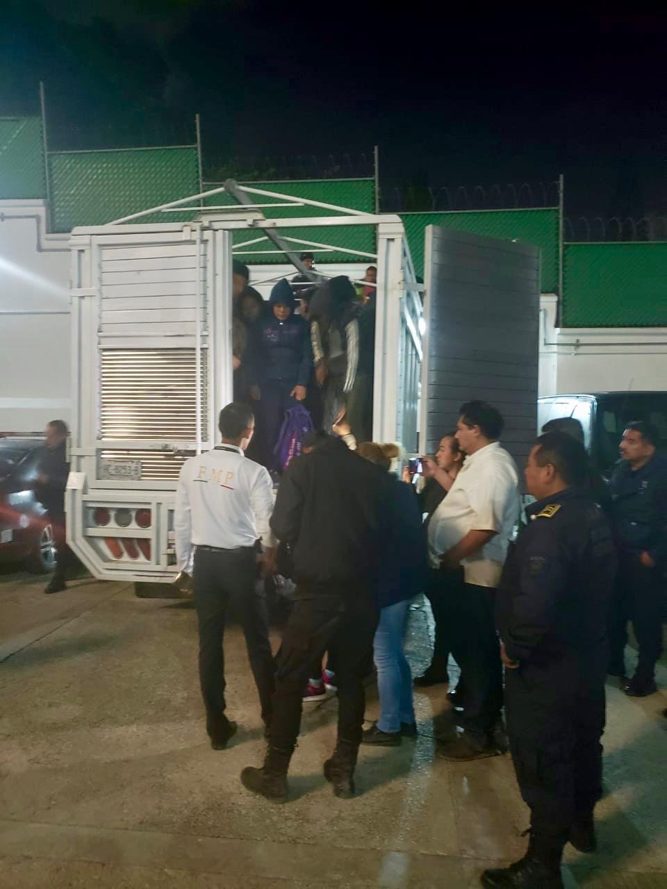 Foto: El grupo de inmigrantes fue trasladado a las instalaciones de la Fiscalía de Chiapas para brindarles atención el 27 de enero de 2019
