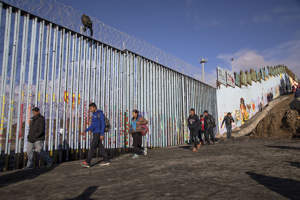 Trump insiste que México ya está pagando el muro fronterizo