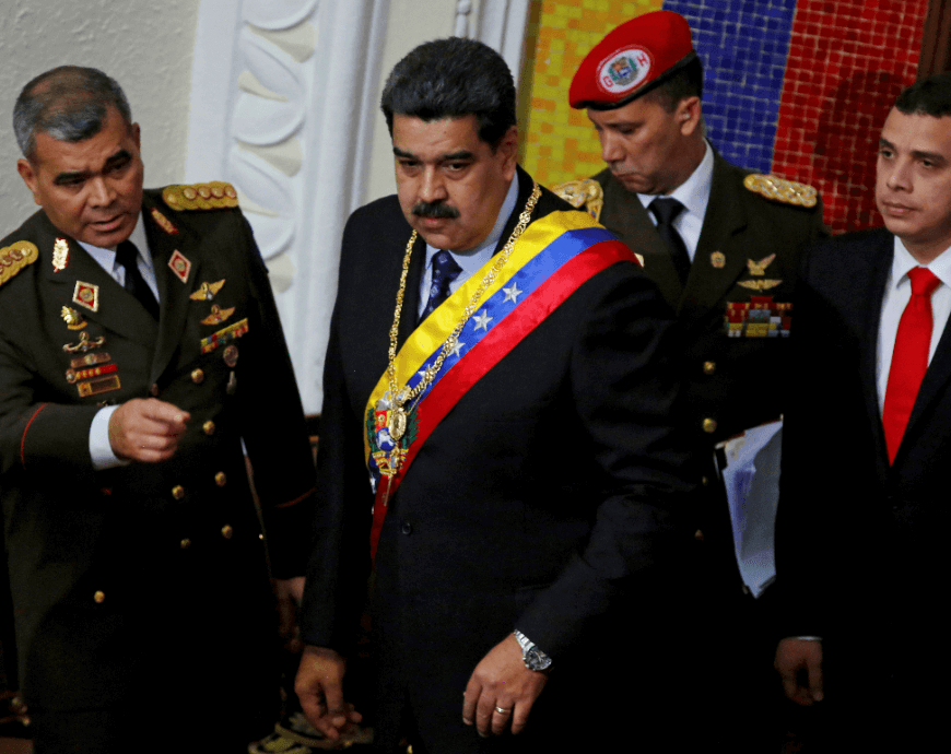 Maduro culpa a oposición por falla eléctrica en hospital