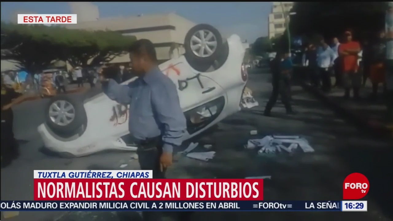 Normalistas causan disturbios en Tuxtla Gutiérrez, Chiapas