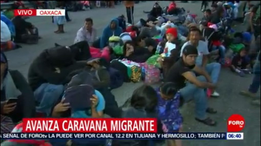 Nueva caravana migrante avanza por municipios de Oaxaca