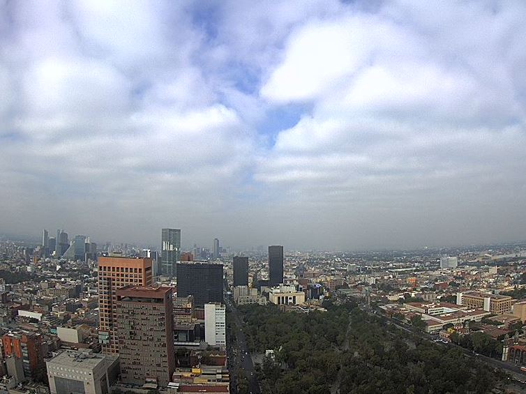 Prevén ambiente frío y lluvias en la Ciudad de México
