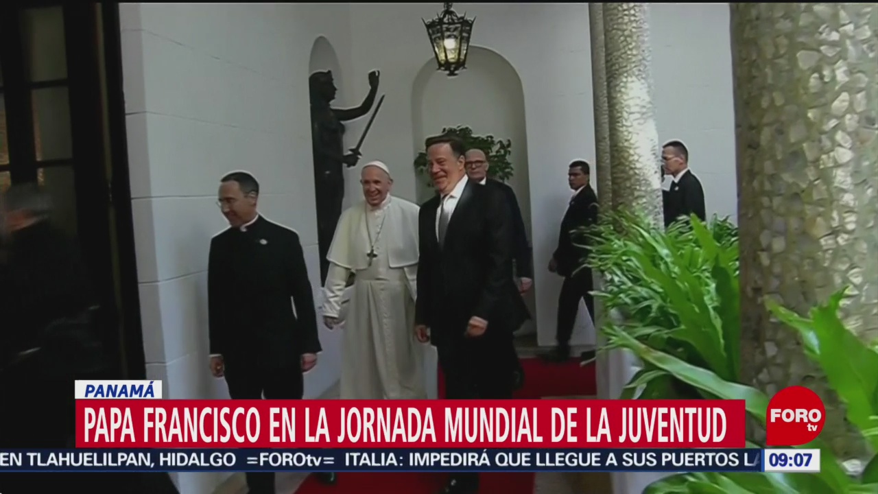 Papa Francisco llega a Panamá para Jornada Mundial de la Juventud