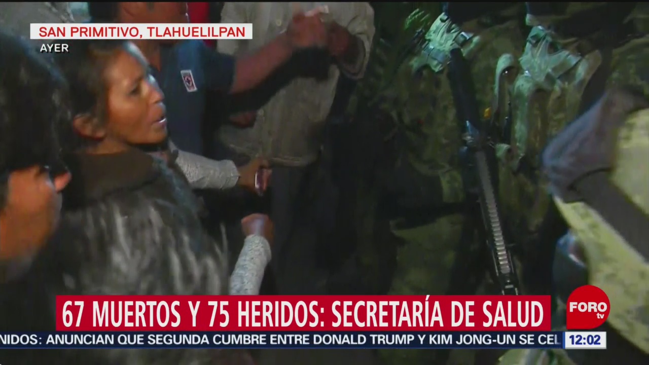 Pobladores riñen con militares en zona de explosión en Hidalgo