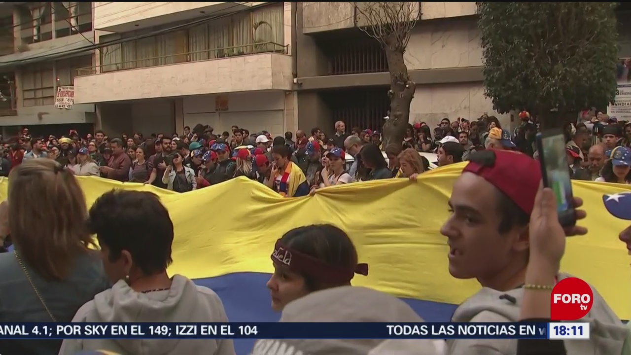 Protestan en embajada de Venezuela en CDMX