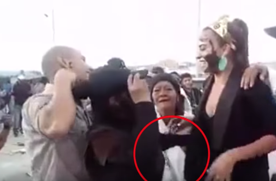 Video: Así robaron celular de la Reina del Carnaval