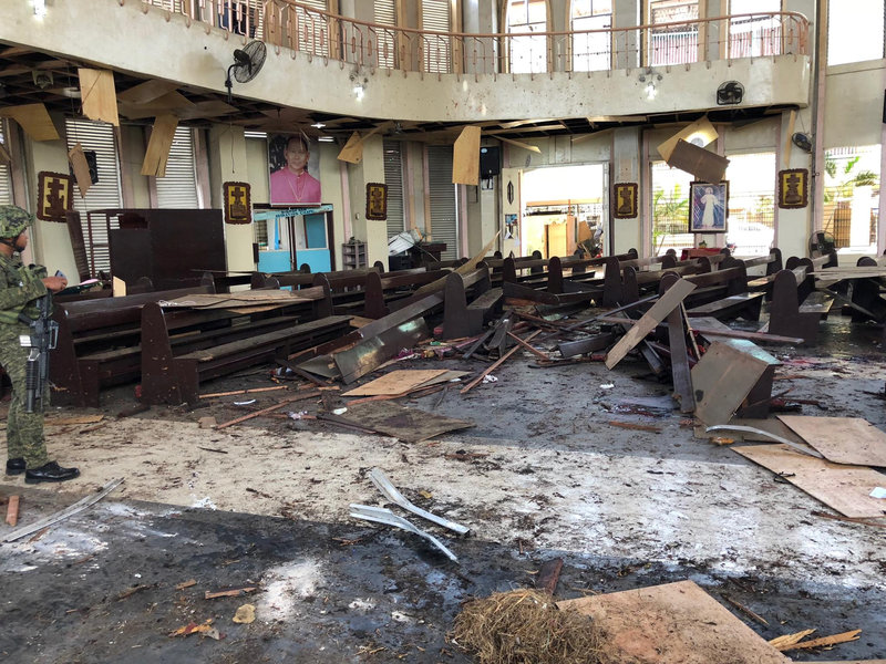  suman 20 muertos y 81 heridos explosiones en catedral de filipinas