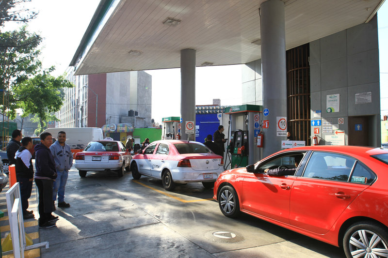 Compras de pánico agotan gasolina en algunas alcaldías de Ciudad de México