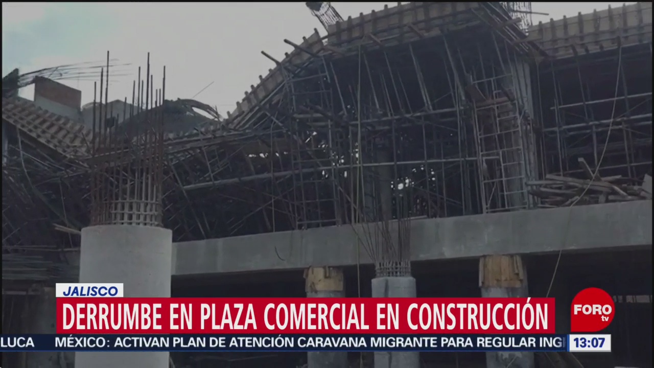 Se derrumba construcción de centro comercial en Jalisco