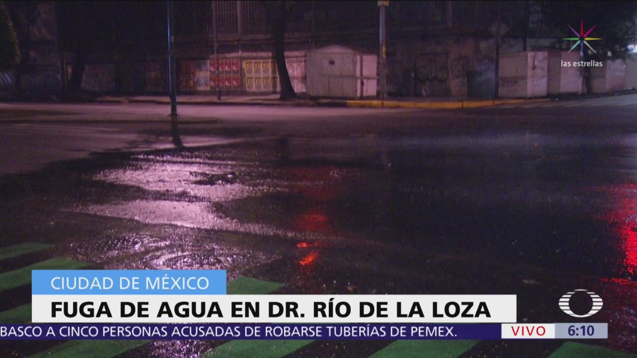 Se registra fuga de agua en Dr. Río de la Loza, CDMX